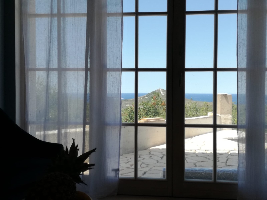 Vila s 2 bazena i savršenim pogledom na more: mir, tišina